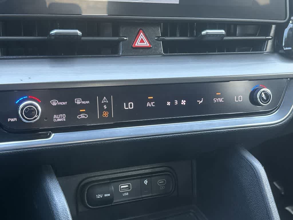 Certified 2024 Kia Sportage EX image 18
