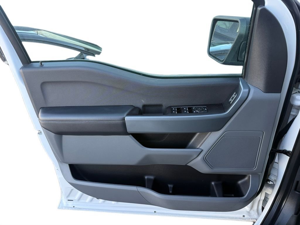 Used 2023 Ford F150 XLT w/ Trailer Tow Package image 16