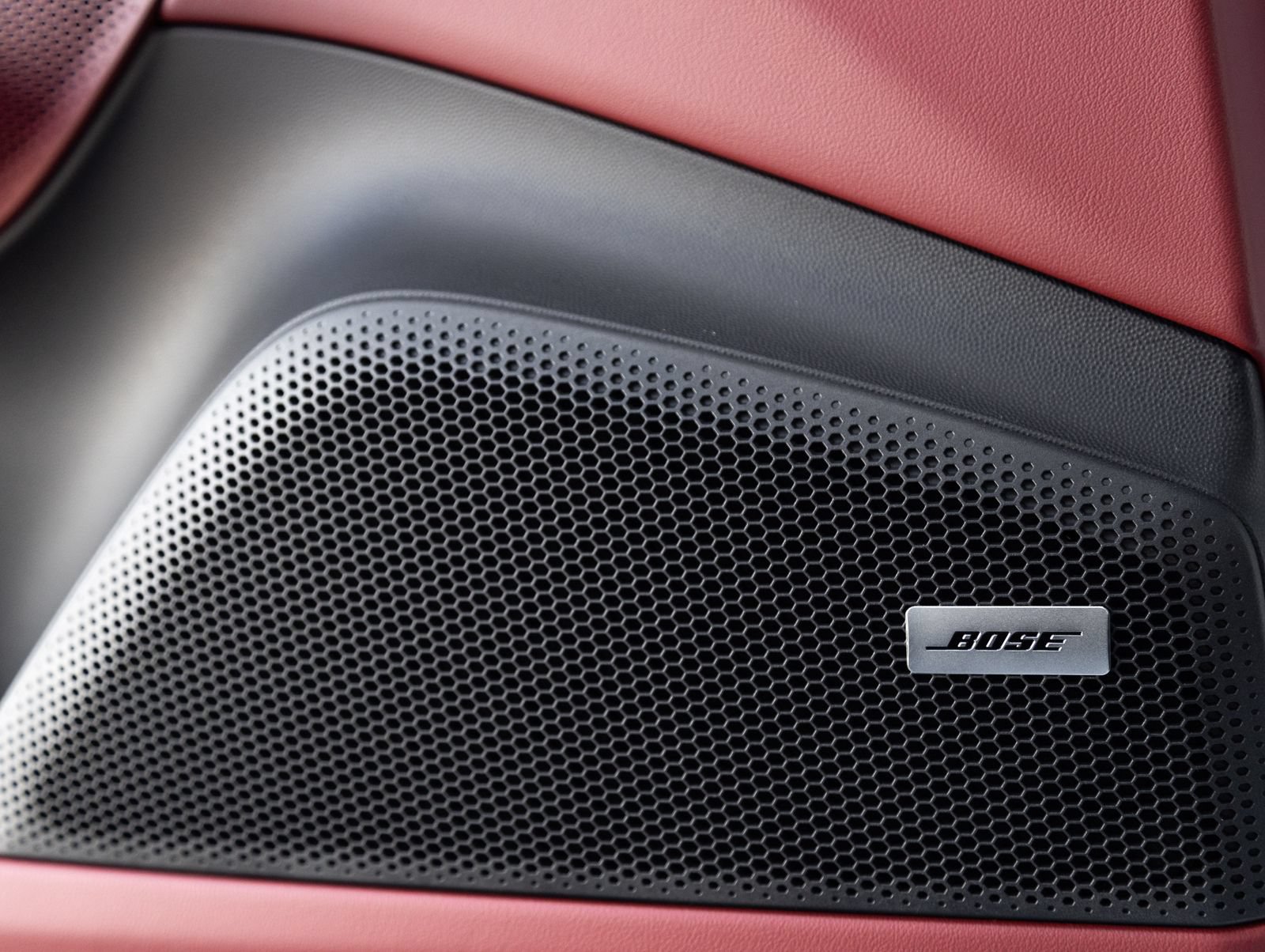 Certified 2026 Porsche Macan Electric RWD image 21