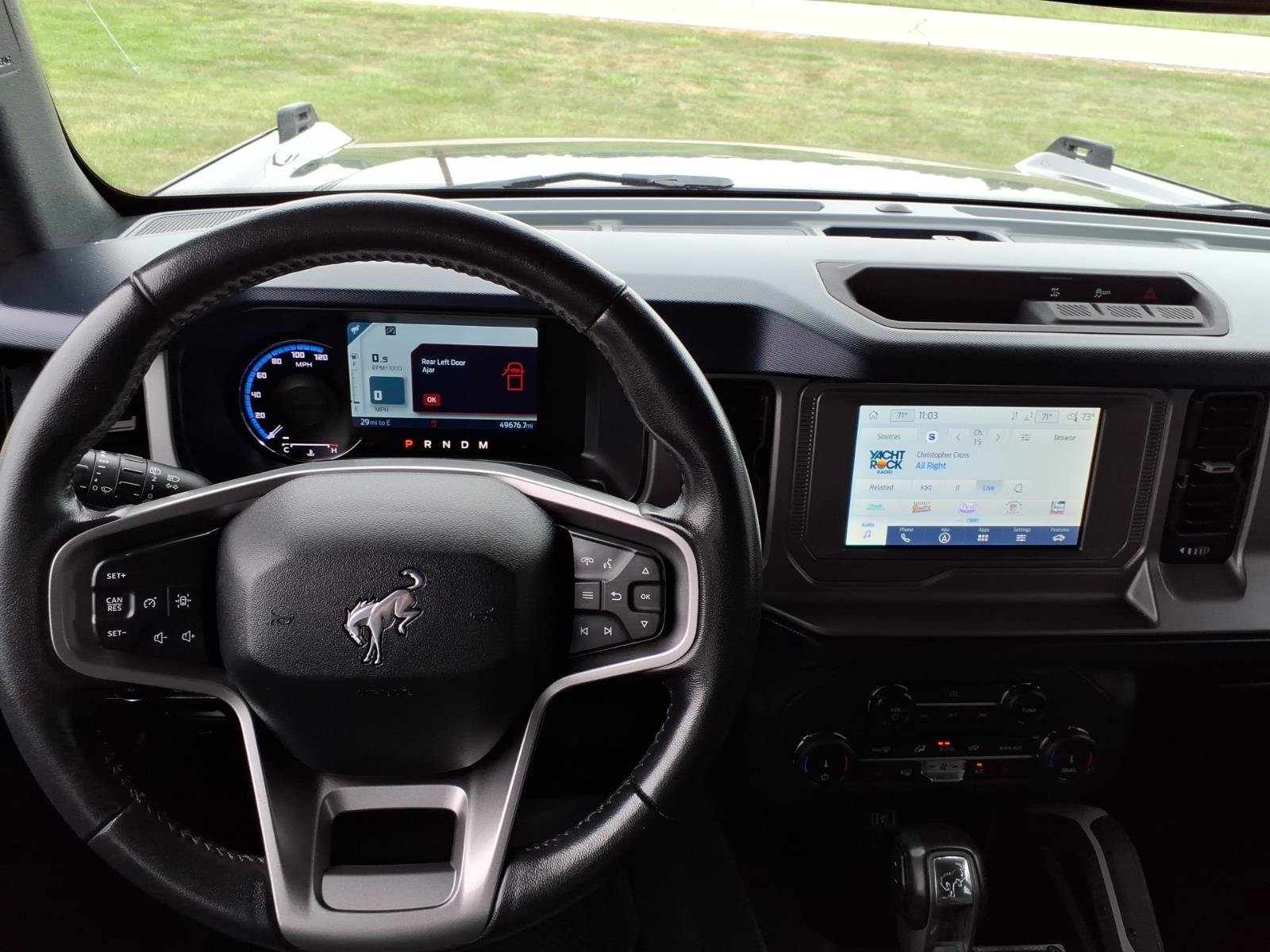 Used 2022 Ford Bronco Outer Banks AWD/4WD image 13