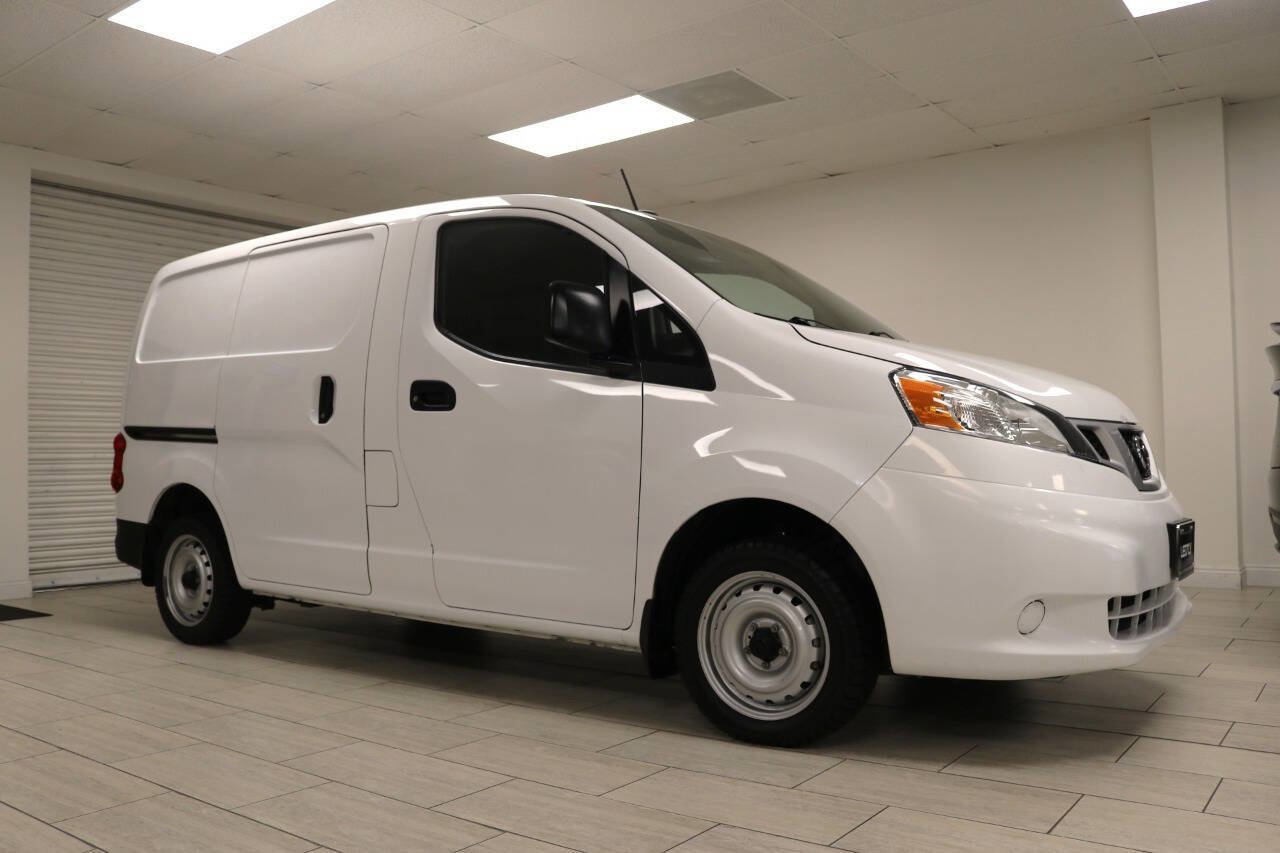 Used 2020 Nissan NV200 S w/ Back Door Glass Package image 4