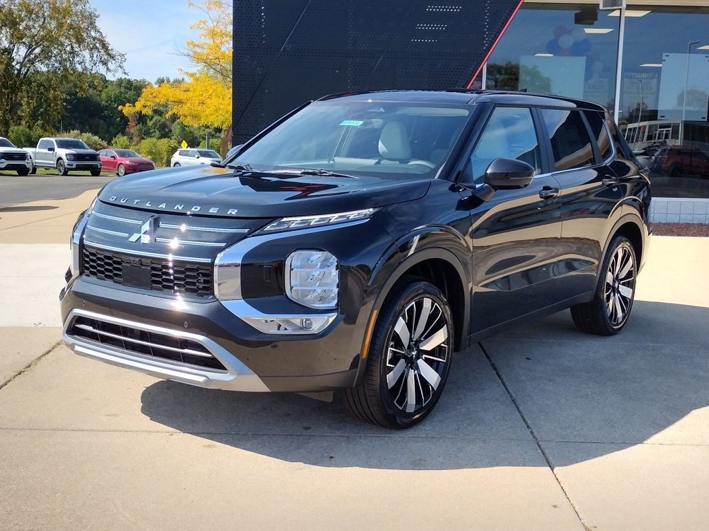 New 2025 Mitsubishi Outlander SE