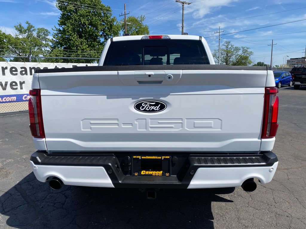 Used 2025 Ford F150 Lariat AWD/4WD image 3