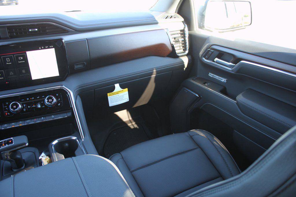 New 2026 GMC Sierra 1500 Denali w/ Denali Reserve Package image 8