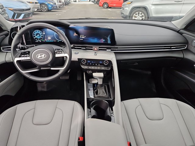 New 2026 Hyundai Elantra Limited FWD image 12