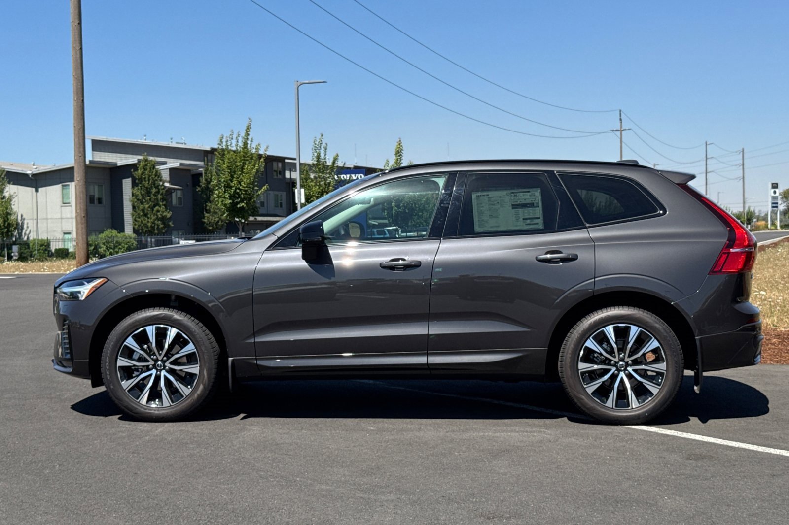 New 2025 Volvo XC60 B5 Core w/ Protection Package Premier image 6