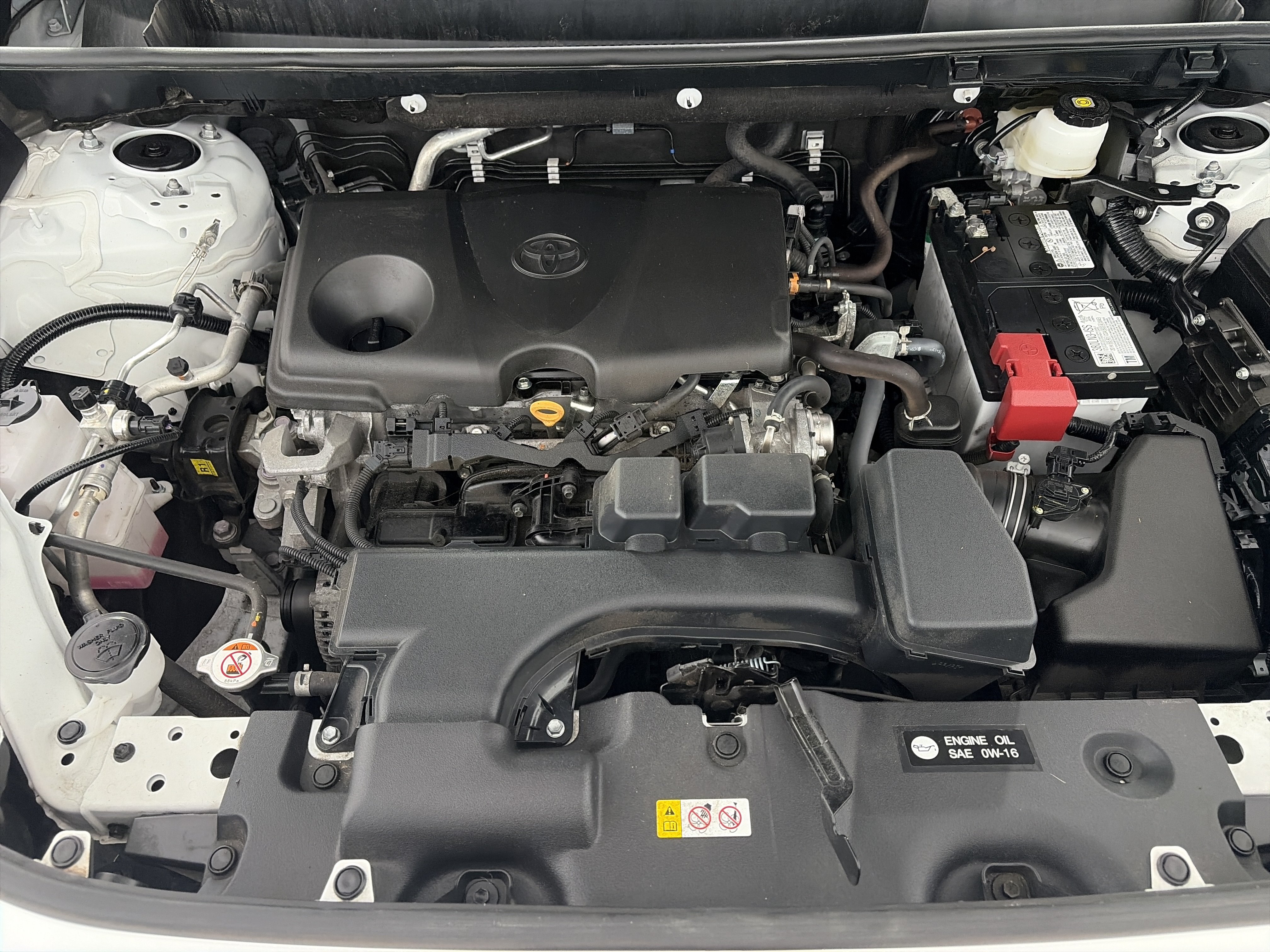 Used 2025 Toyota RAV4 XLE AWD/4WD image 10