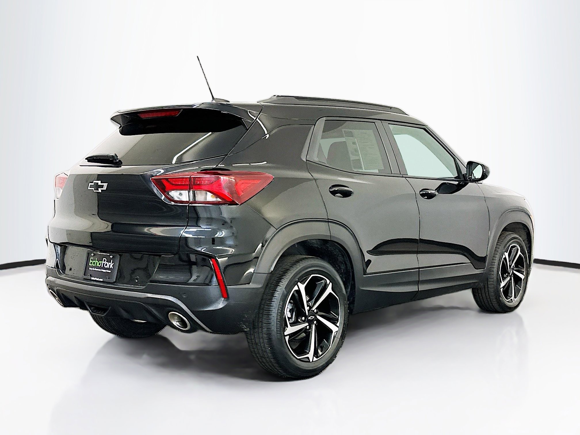 Used 2023 Chevrolet TrailBlazer RS w/ Convenience Package image 9