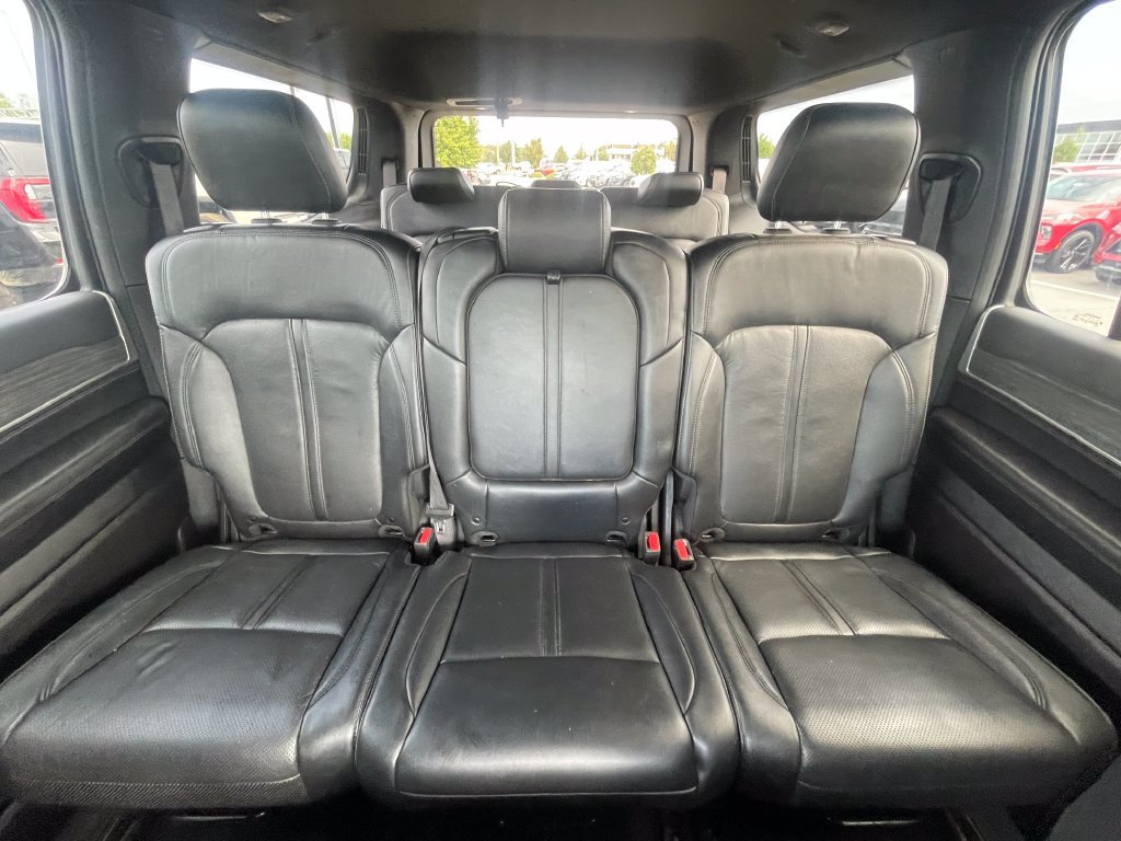 Used 2022 Jeep Wagoneer Series III AWD/4WD image 22