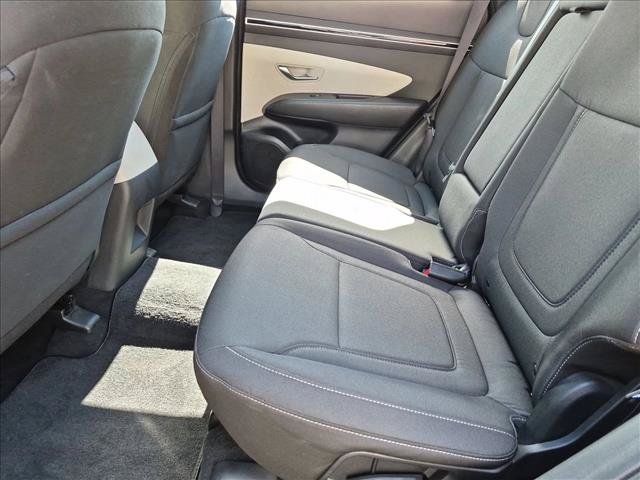 Used 2023 Hyundai Tucson SE AWD/4WD image 17