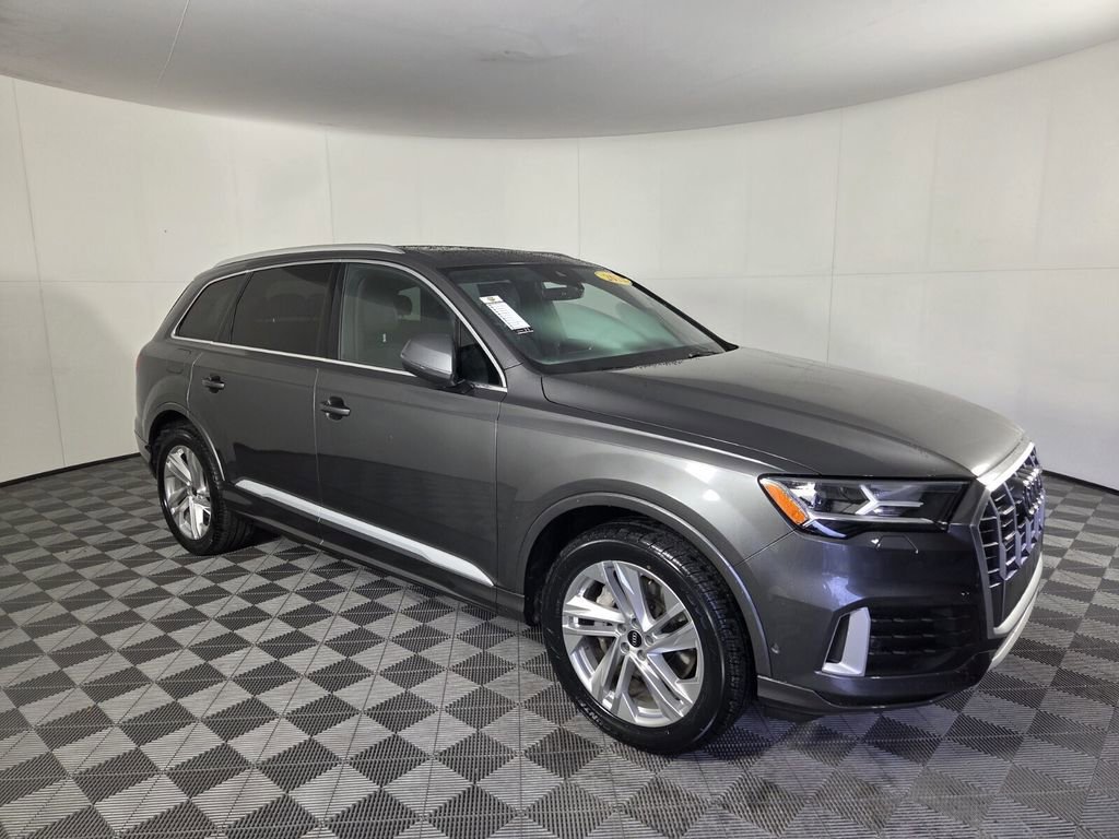 Used 2021 Audi Q7 2.0T Premium w/ Convenience Package AWD/4WD image 2