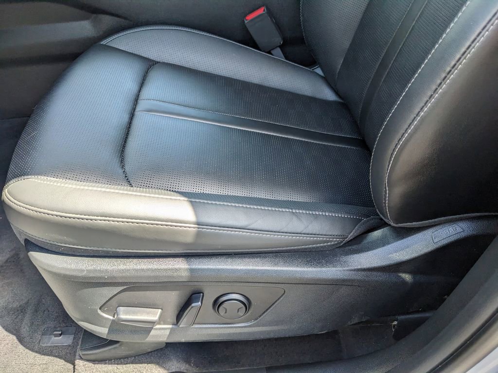 Certified 2025 Kia Sorento SX image 21