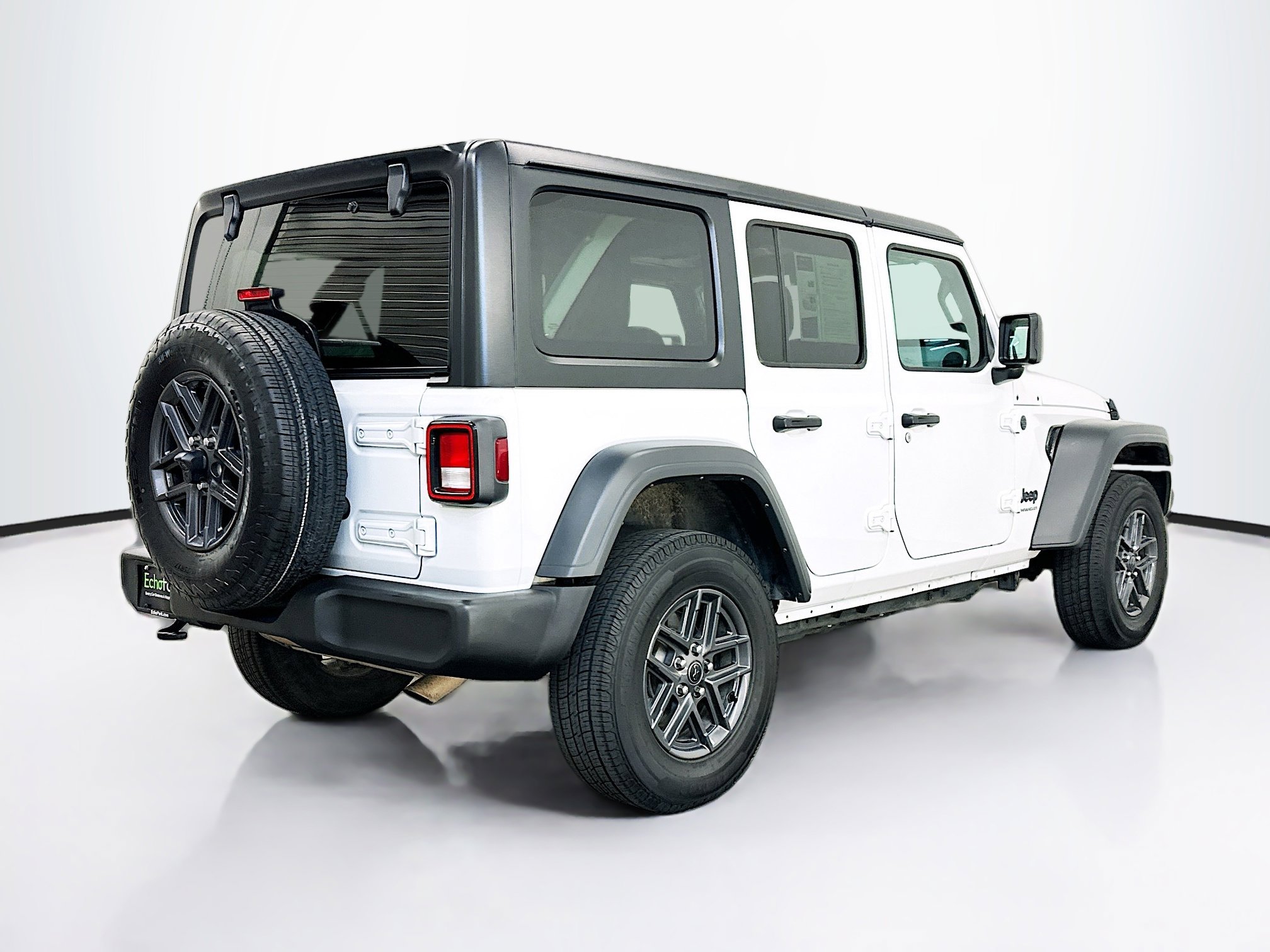 Used 2024 Jeep Wrangler Sport S image 9