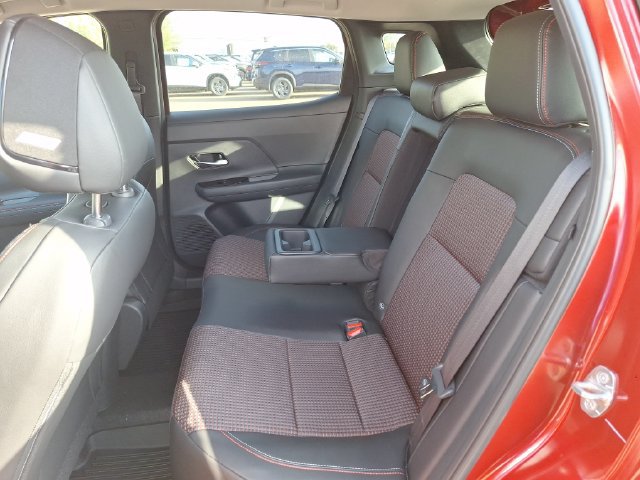 New 2027 Nissan Kicks SR AWD/4WD image 25