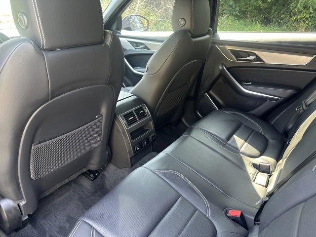 Used 2025 Jaguar F-PACE R-Dynamic S image 15