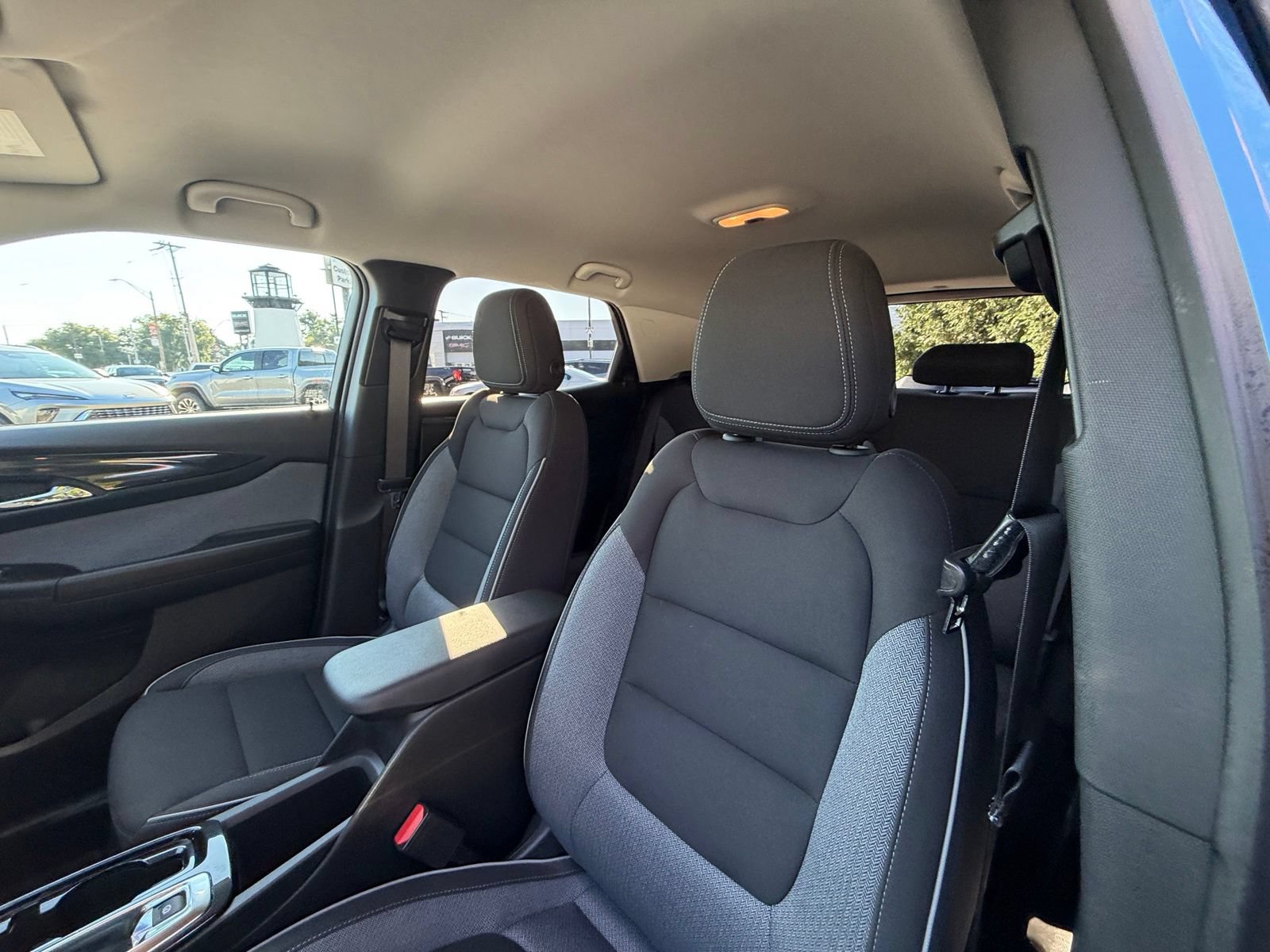 Used 2024 Chevrolet TrailBlazer LT w/ LT Cold Weather Package FWD image 11