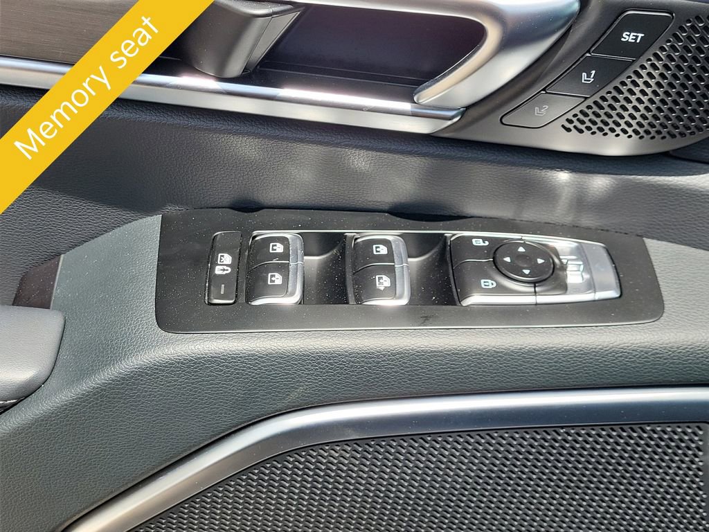 Certified 2025 Kia Telluride SX Prestige X-Line AWD/4WD image 13