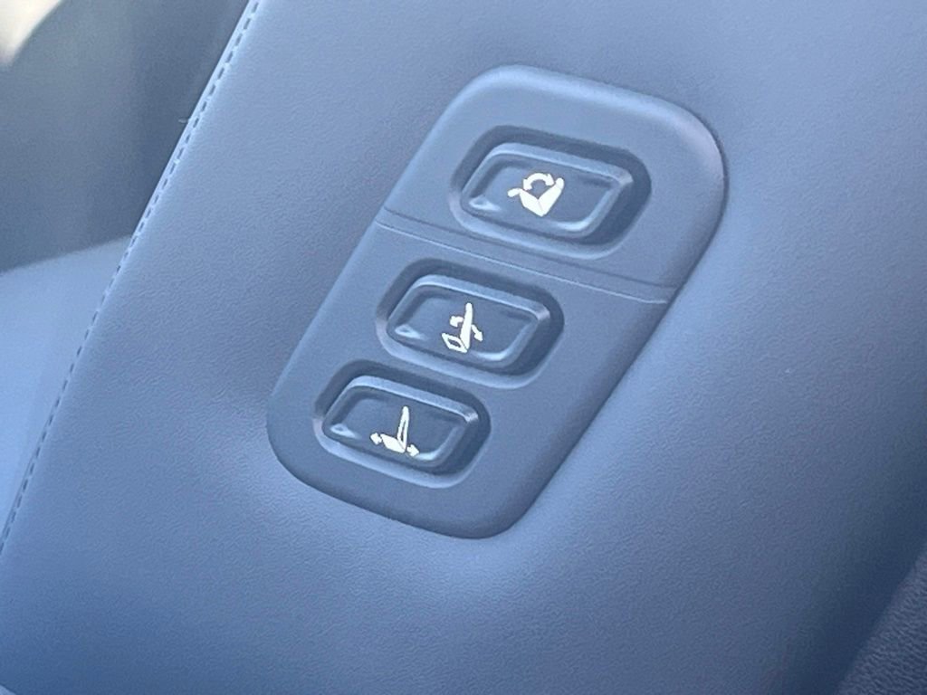 New 2026 Hyundai Palisade Calligraphy FWD image 16