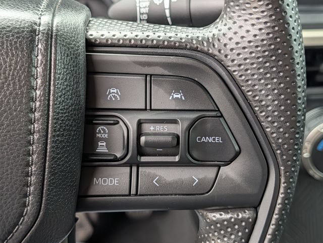 Used 2025 Toyota Tacoma SR AWD/4WD image 20