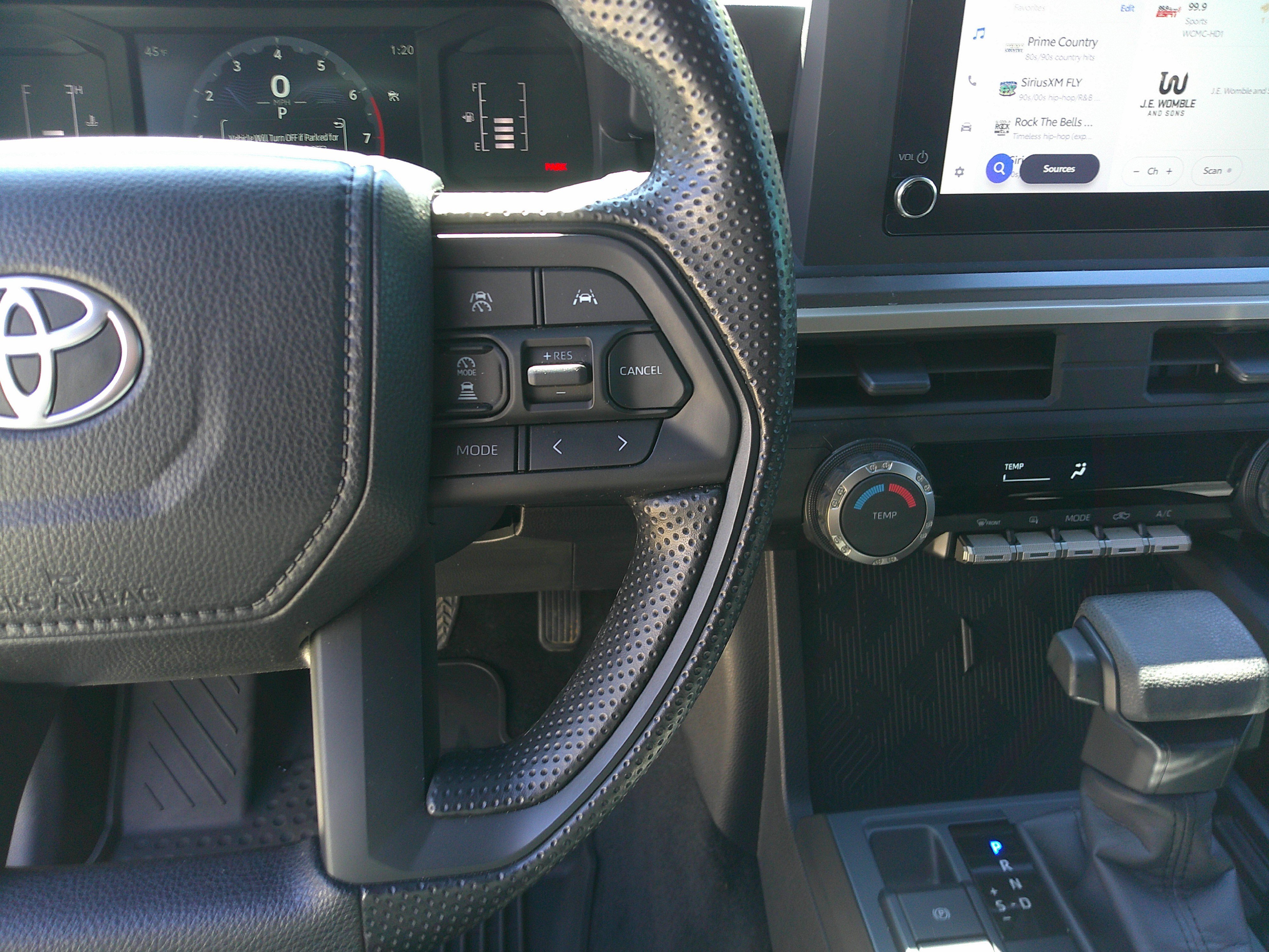 Used 2025 Toyota Tacoma SR5 image 21