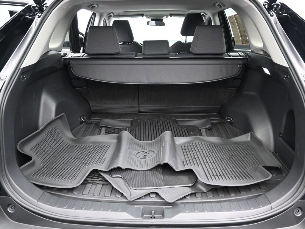 Certified 2025 Toyota RAV4 XLE image 29