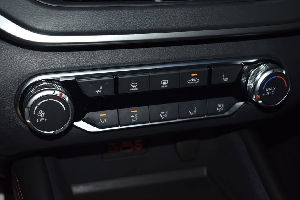 Certified 2022 Nissan Altima 2.5 SR w/ Midnight Edition Package image 11