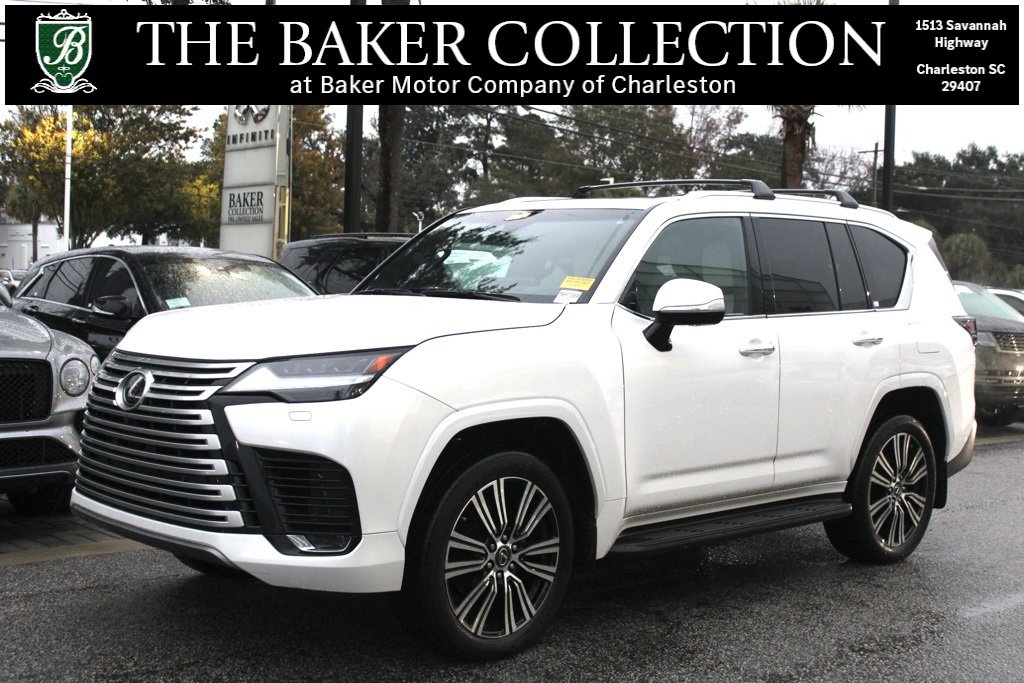 Used 2022 Lexus LX 600 4WD w/ Luxury Package image 1