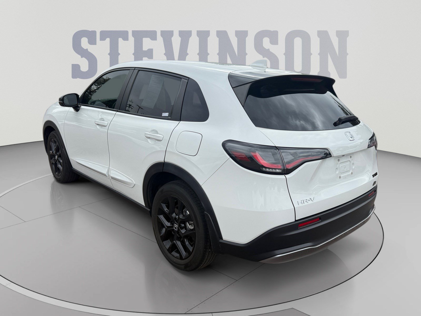 Used 2024 Honda HR-V Sport image 3