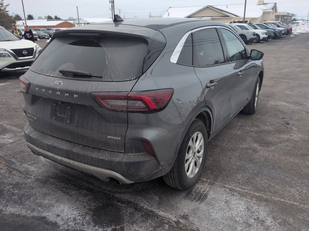 Used 2024 Ford Escape Active w/ Tech Pack #1 image 3