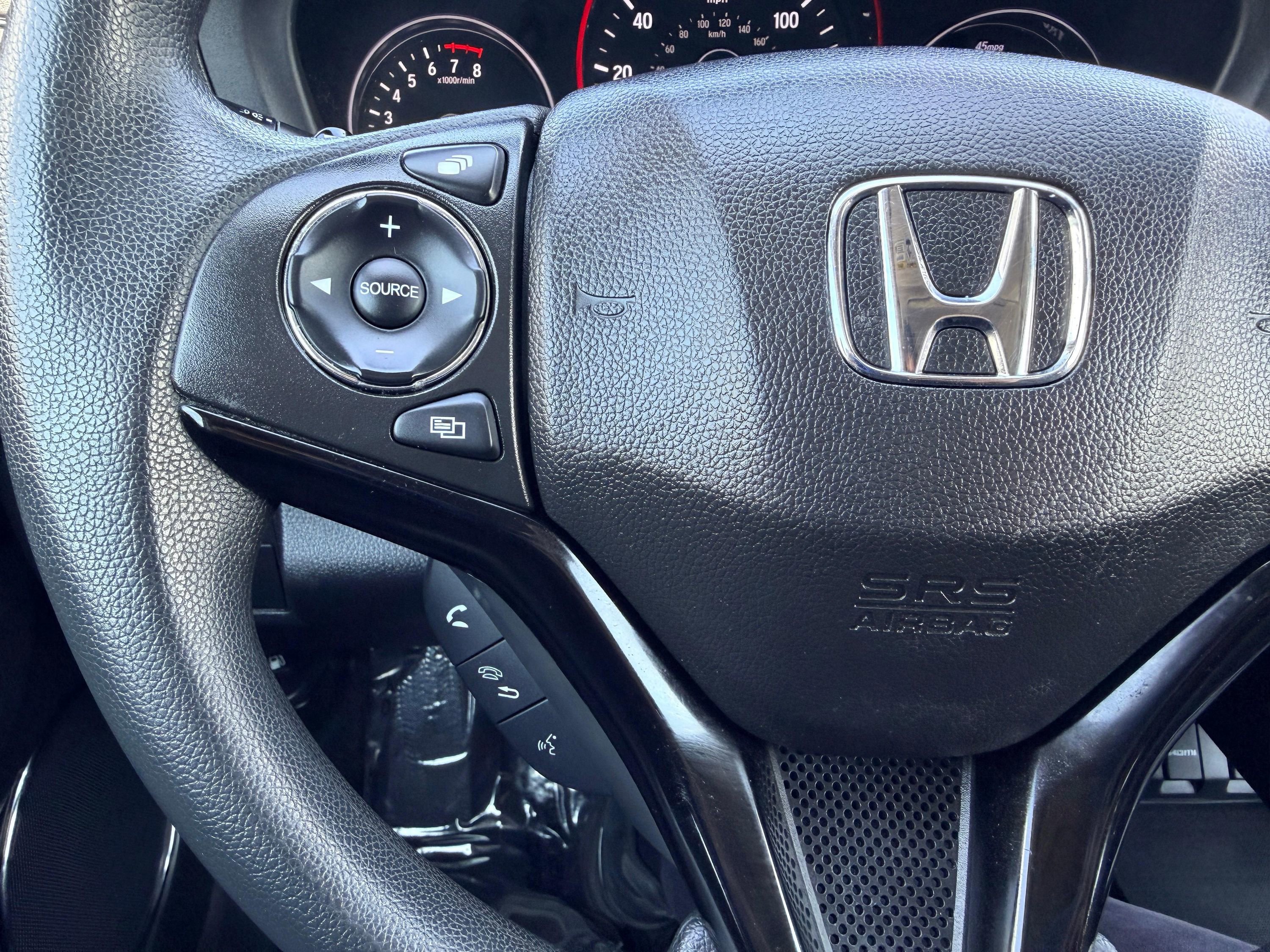 Used 2018 Honda HR-V EX image 40