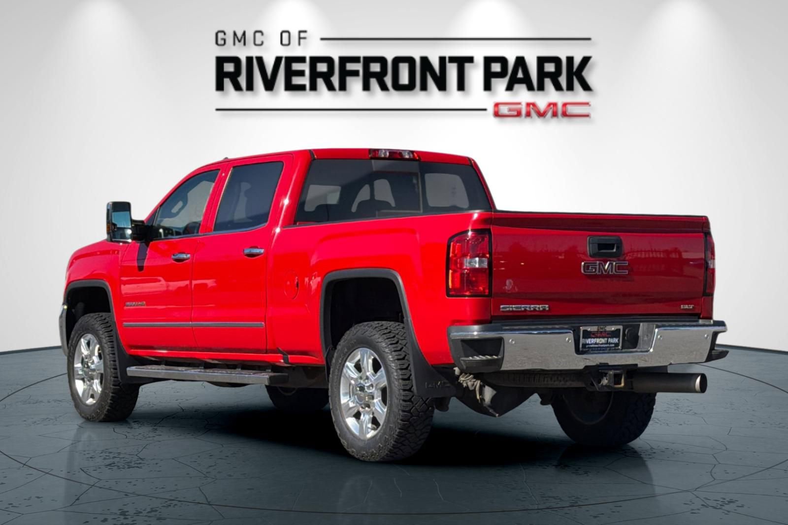 Used 2019 GMC Sierra 2500 SLT w/ Duramax Plus Package image 5