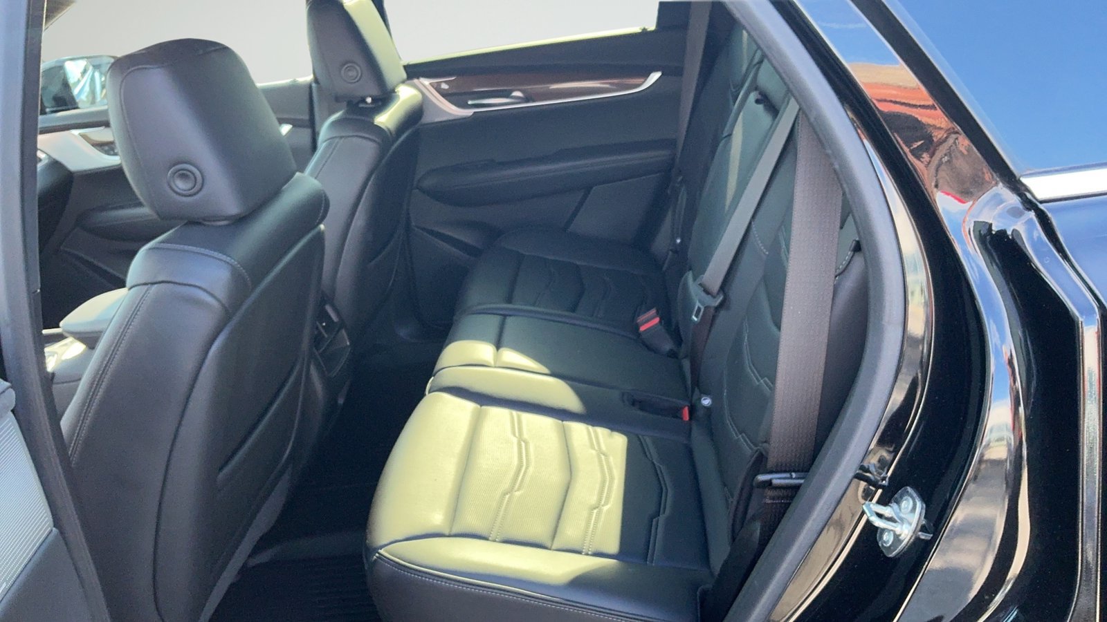 Used 2024 Cadillac XT5 Premium Luxury w/ Platinum Package FWD image 45