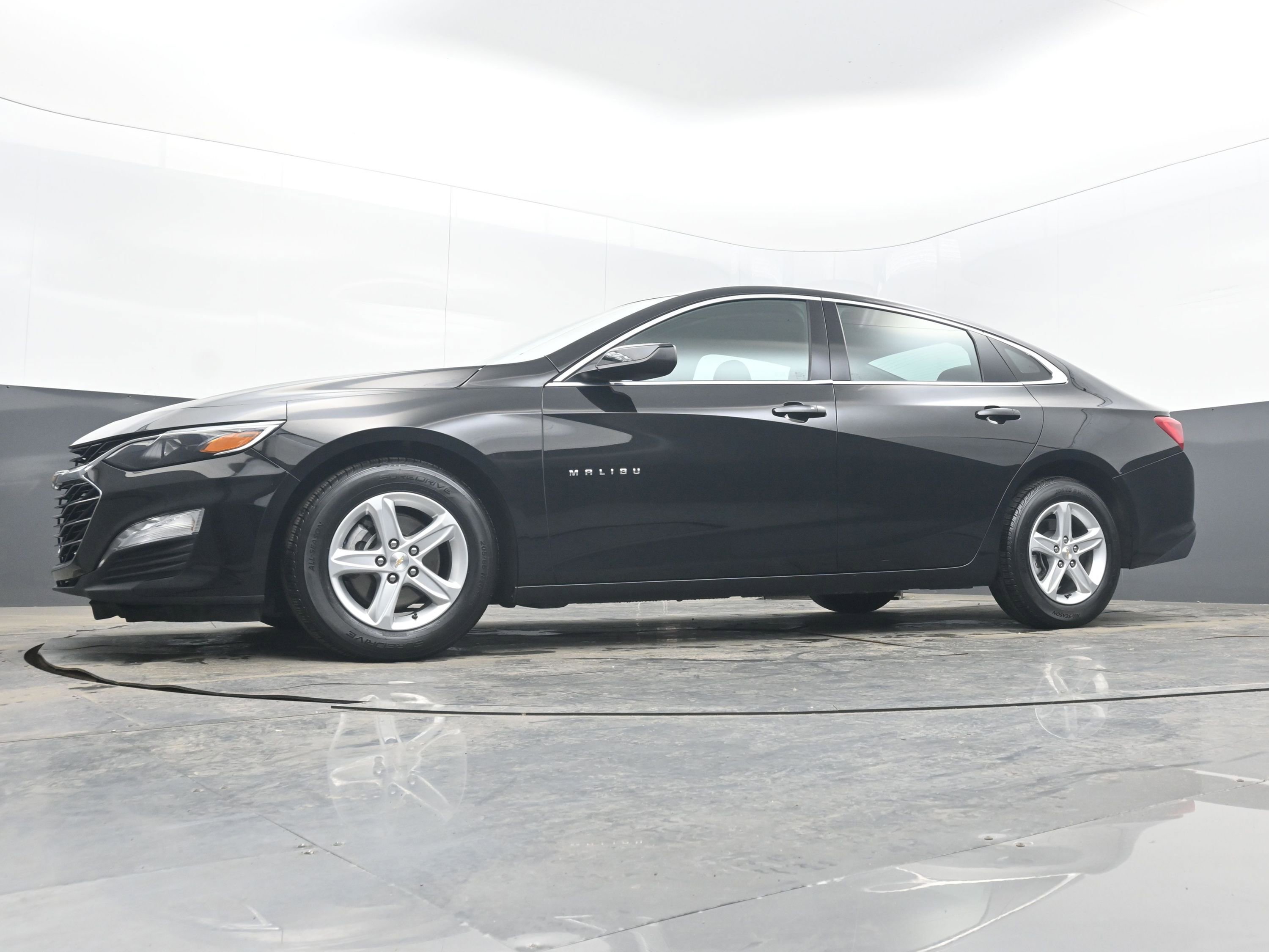 Used 2024 Chevrolet Malibu LT image 25