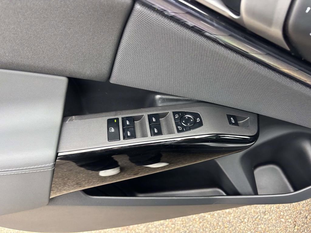 New 2026 BMW X3 xDrive30 w/ Premium Package image 13