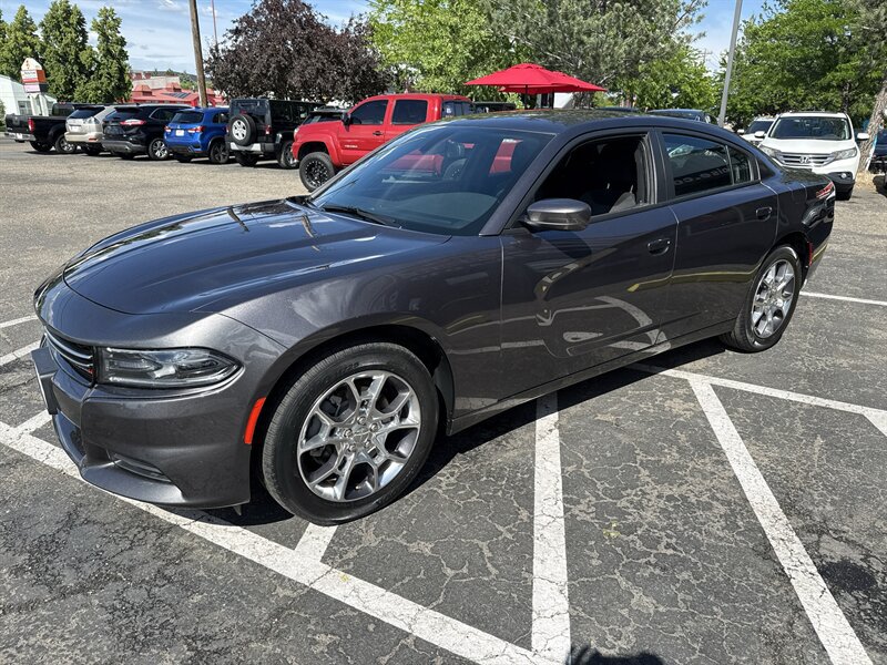 Used 2015 Dodge Charger SE w/ Popular Equipment Group AWD/4WD image 2