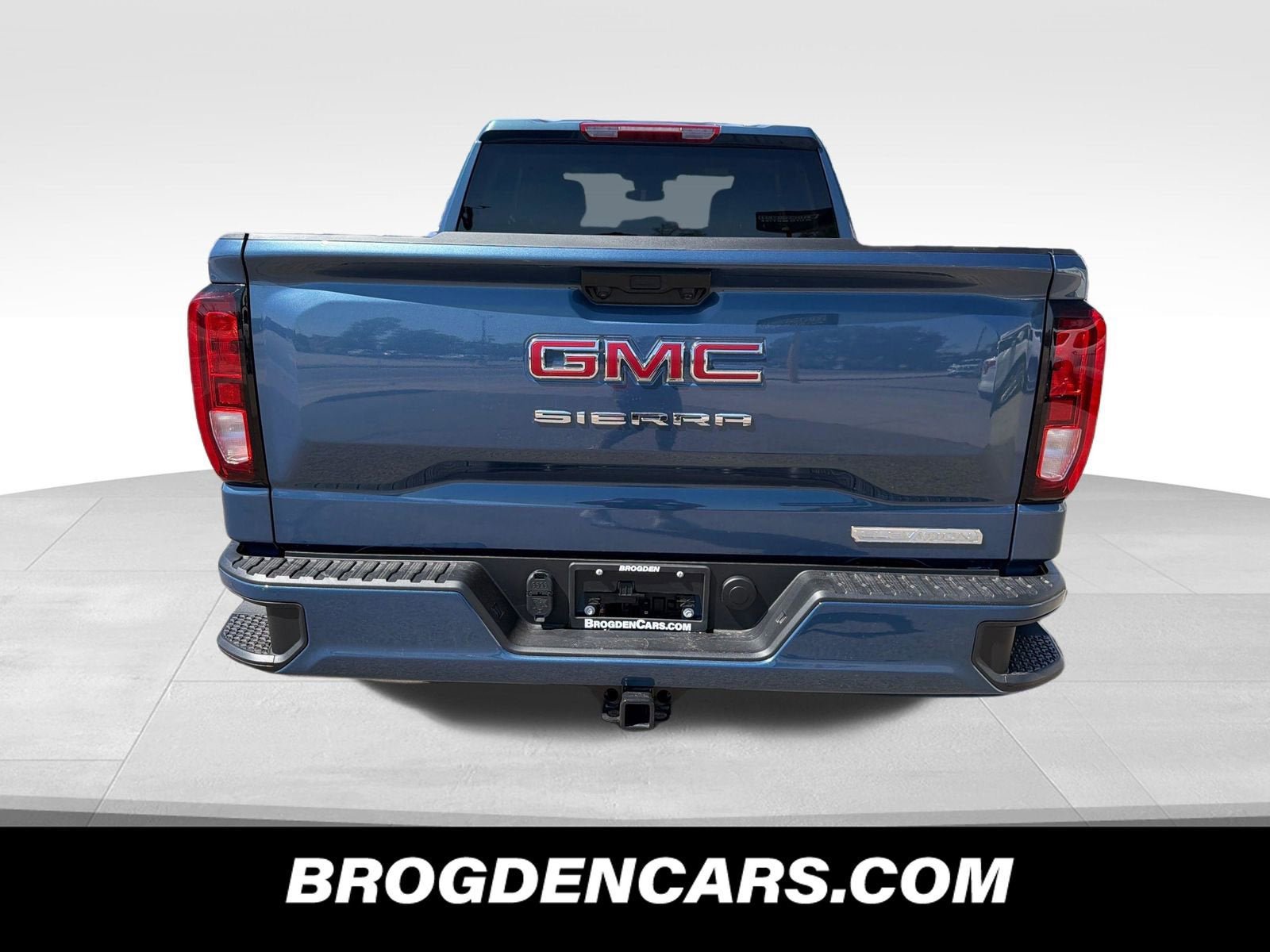 New 2026 GMC Sierra 1500 Elevation w/ Elevation Select Package AWD/4WD image 7