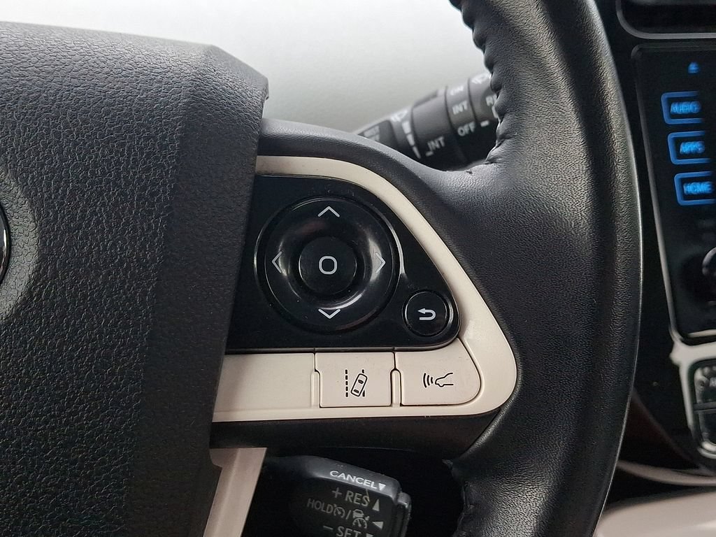 Certified 2018 Toyota Prius Three FWD image 22