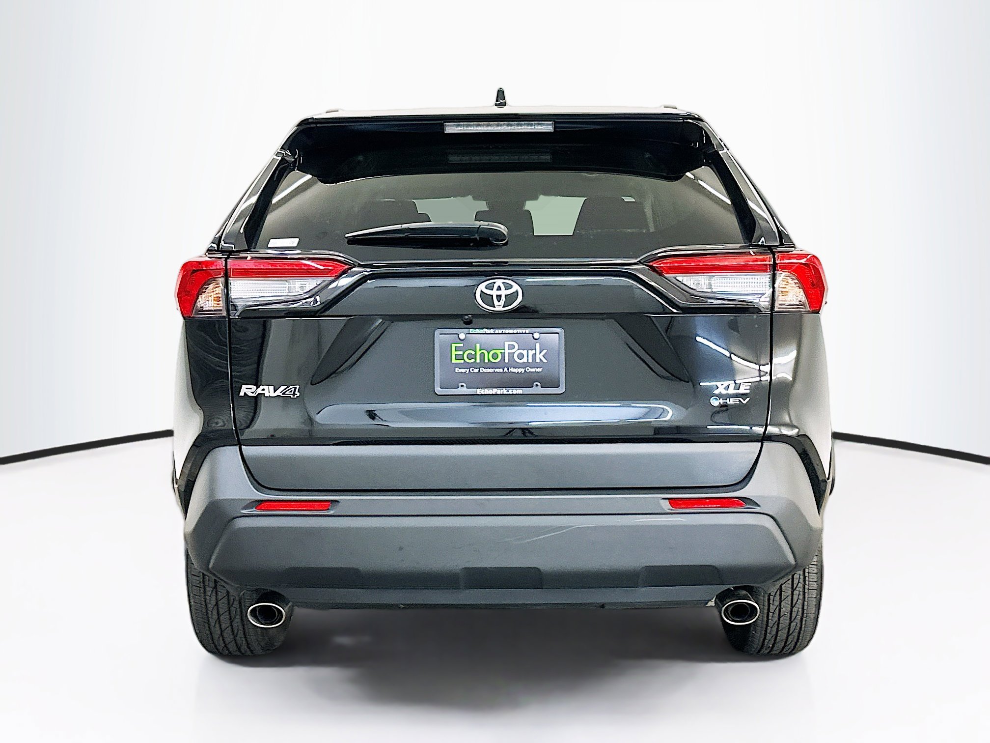 Used 2025 Toyota RAV4 XLE image 7