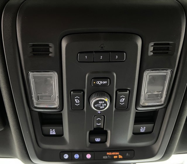 Used 2023 GMC Yukon Denali image 39