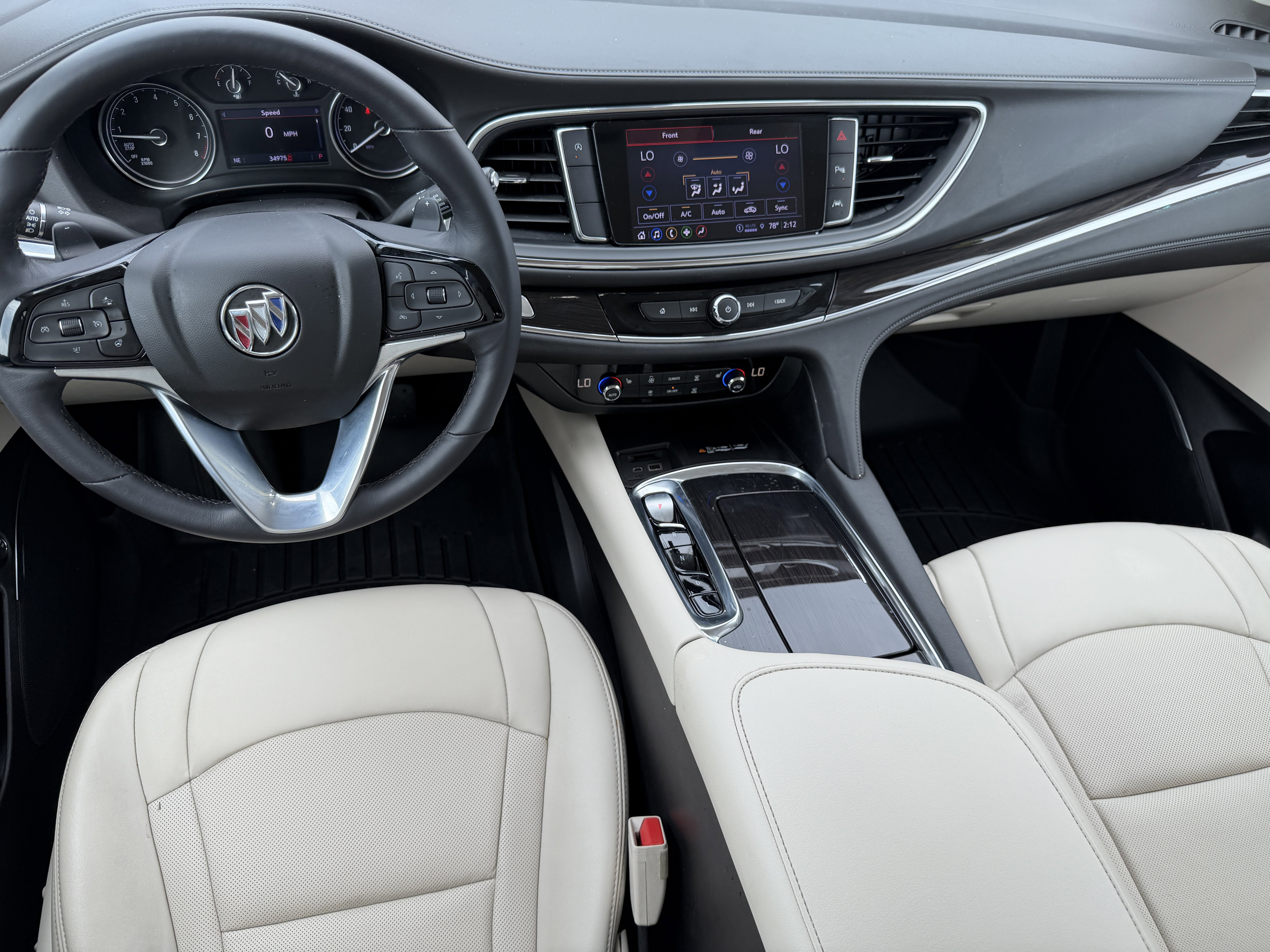 Used 2022 Buick Enclave Essence w/ Sport Touring Edition image 11