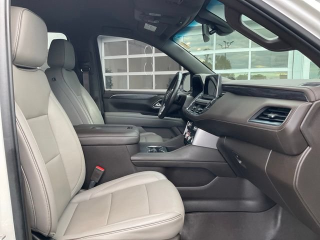 Used 2021 GMC Yukon XL SLT w/ SLT Luxury Package AWD/4WD image 9