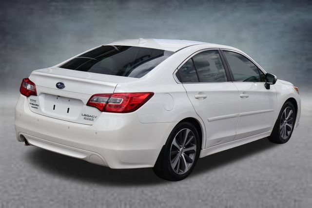 Used 2017 Subaru Legacy 2.5i Limited AWD/4WD image 3
