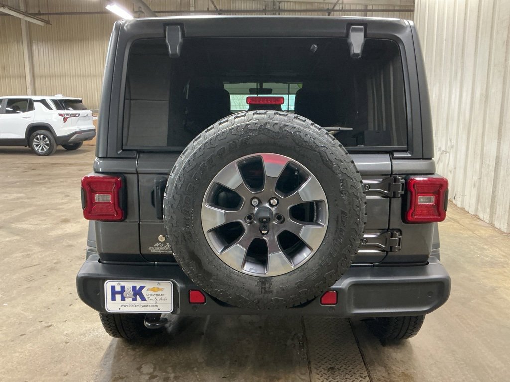 Used 2018 Jeep Wrangler Unlimited Sahara w/ Dual Top Group image 7