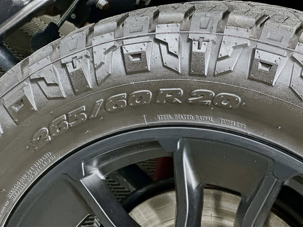 Used 2025 Toyota Tundra Platinum w/ TRD Off-Road Package image 32