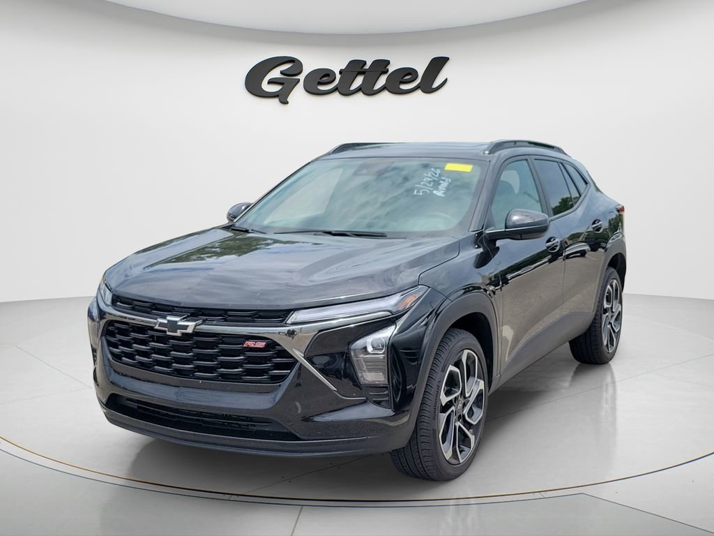 Used 2025 Chevrolet Trax RS w/ Sunroof Package FWD image 1
