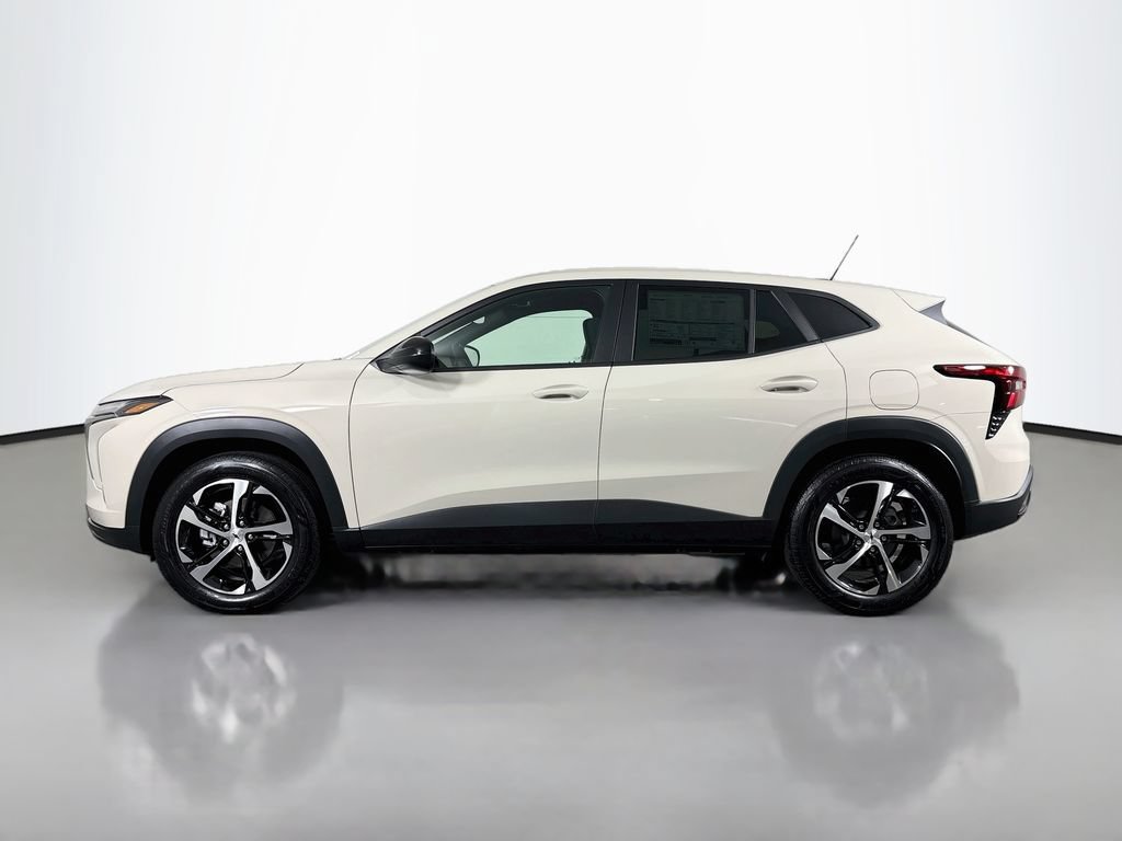 New 2026 Chevrolet Trax RS w/ Sunroof Package FWD image 5