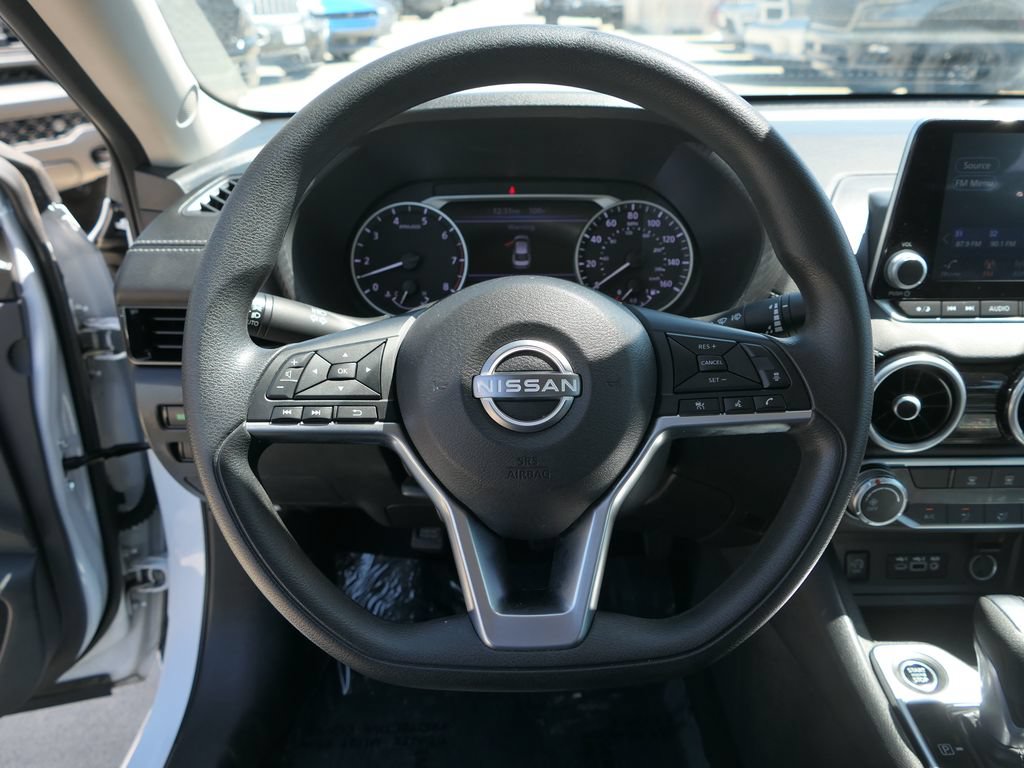 Used 2024 Nissan Sentra SV FWD image 15