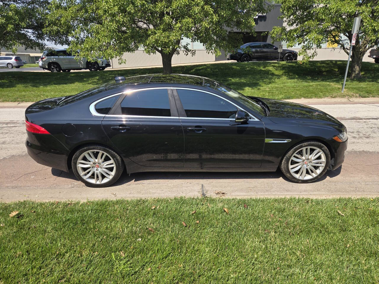 Used 2016 Jaguar XF Prestige image 5
