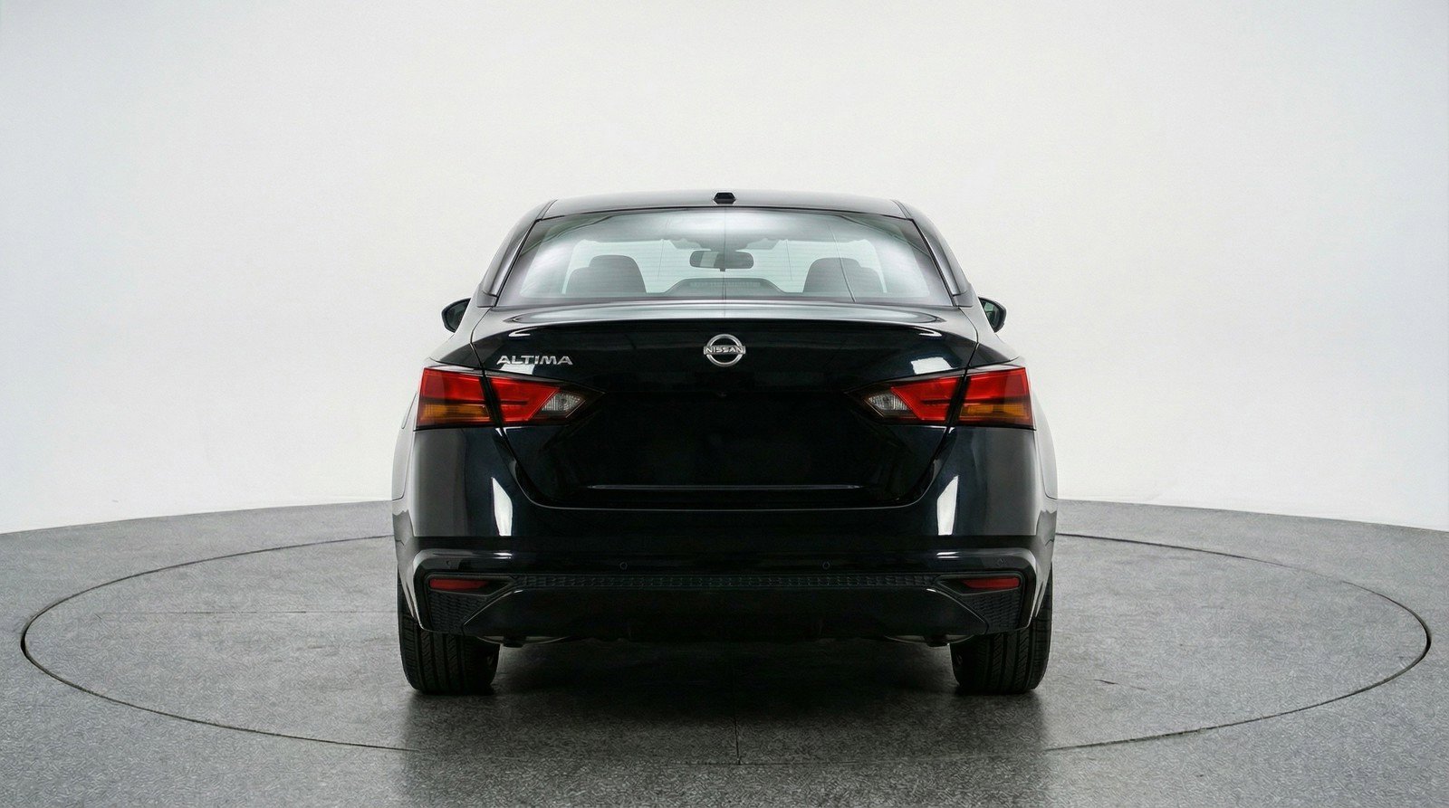 Used 2025 Nissan Altima 2.5 SV FWD image 7