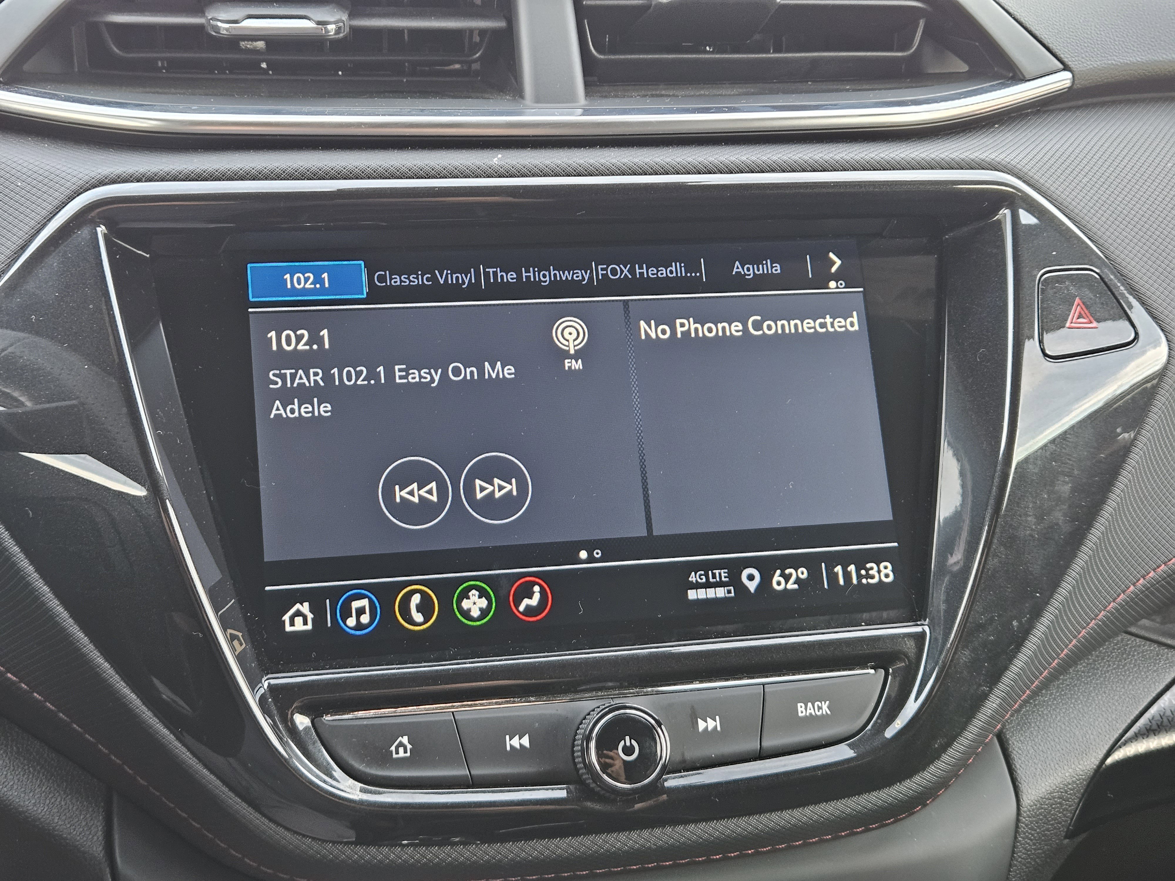 Used 2023 Chevrolet TrailBlazer RS w/ Convenience Package image 19